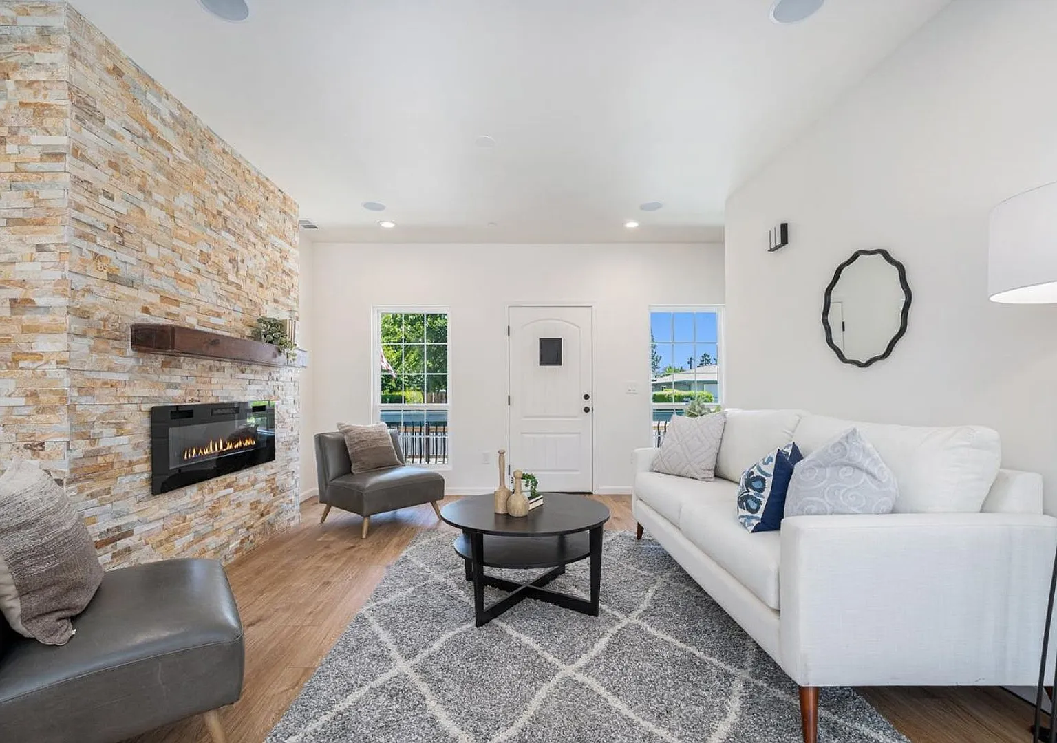 Brand new home for rent! Extremely rare Brentwood rental opportunity! — Photo 4