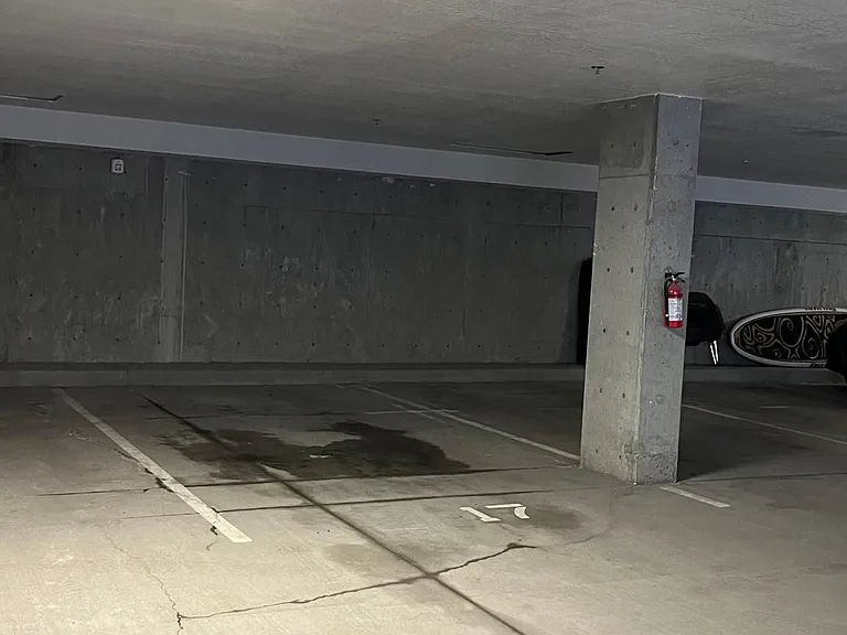 Parking garage