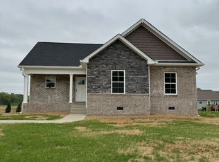 115 Thacker Dr, Portland, TN 37148