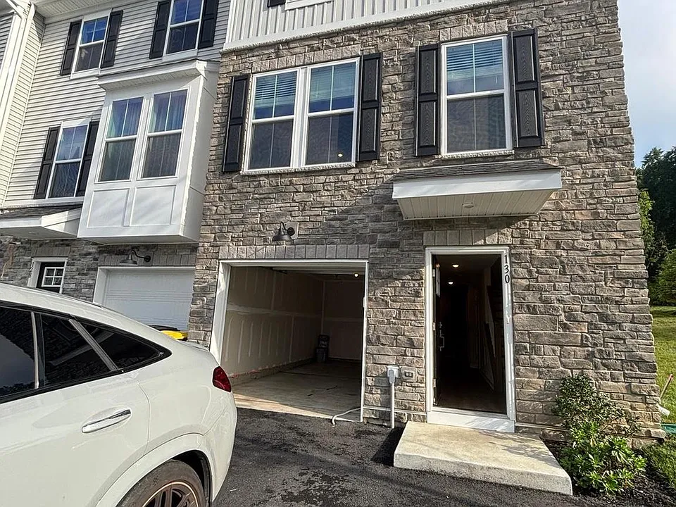 130 Abramo Victor Dr