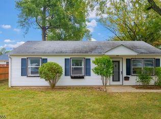 97 Sydney Pl, Somerset, NJ 08873