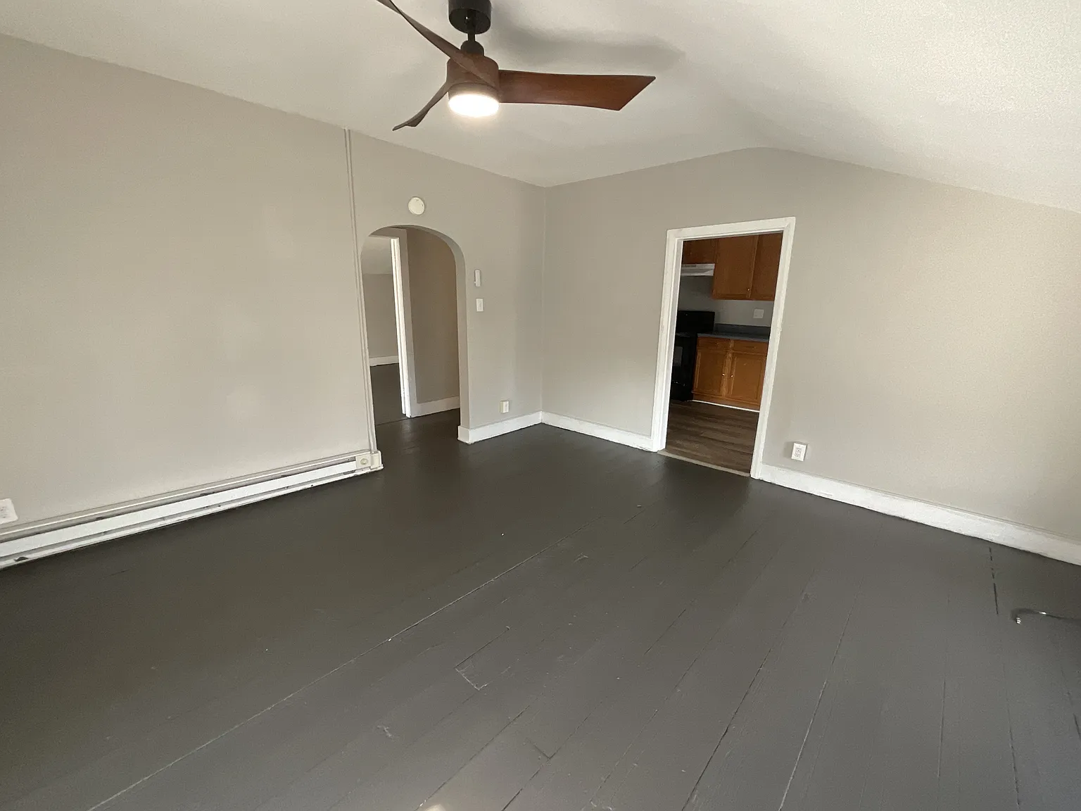 2 E King St, Littlestown - Apt 3 — Photo 2