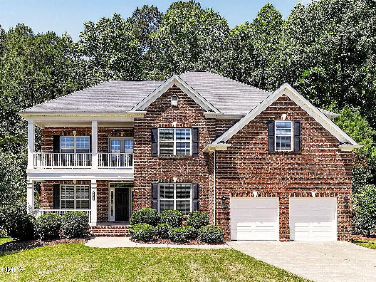 4 bed, 3.5 bath, 4092 sqft, $3,900 — Photo 1
