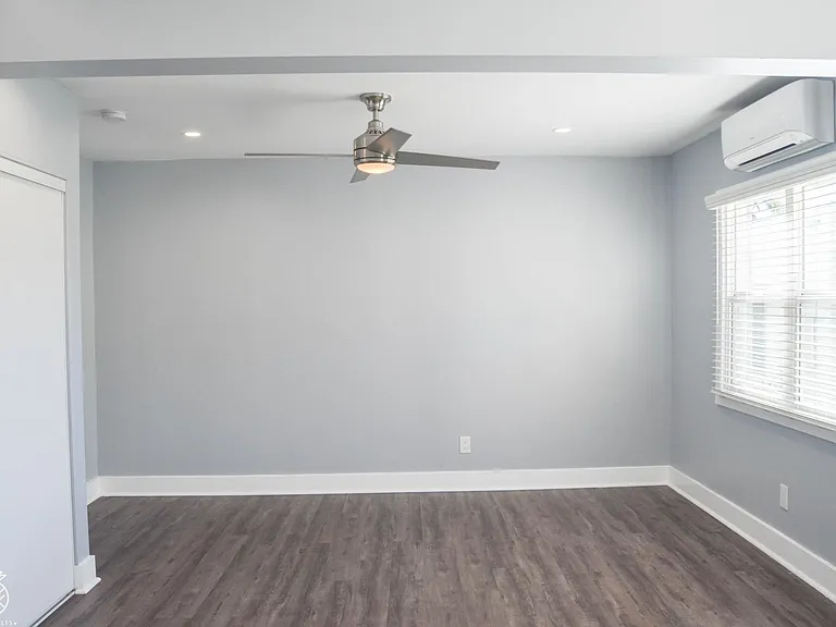 5407 Monroe St — Photo 29