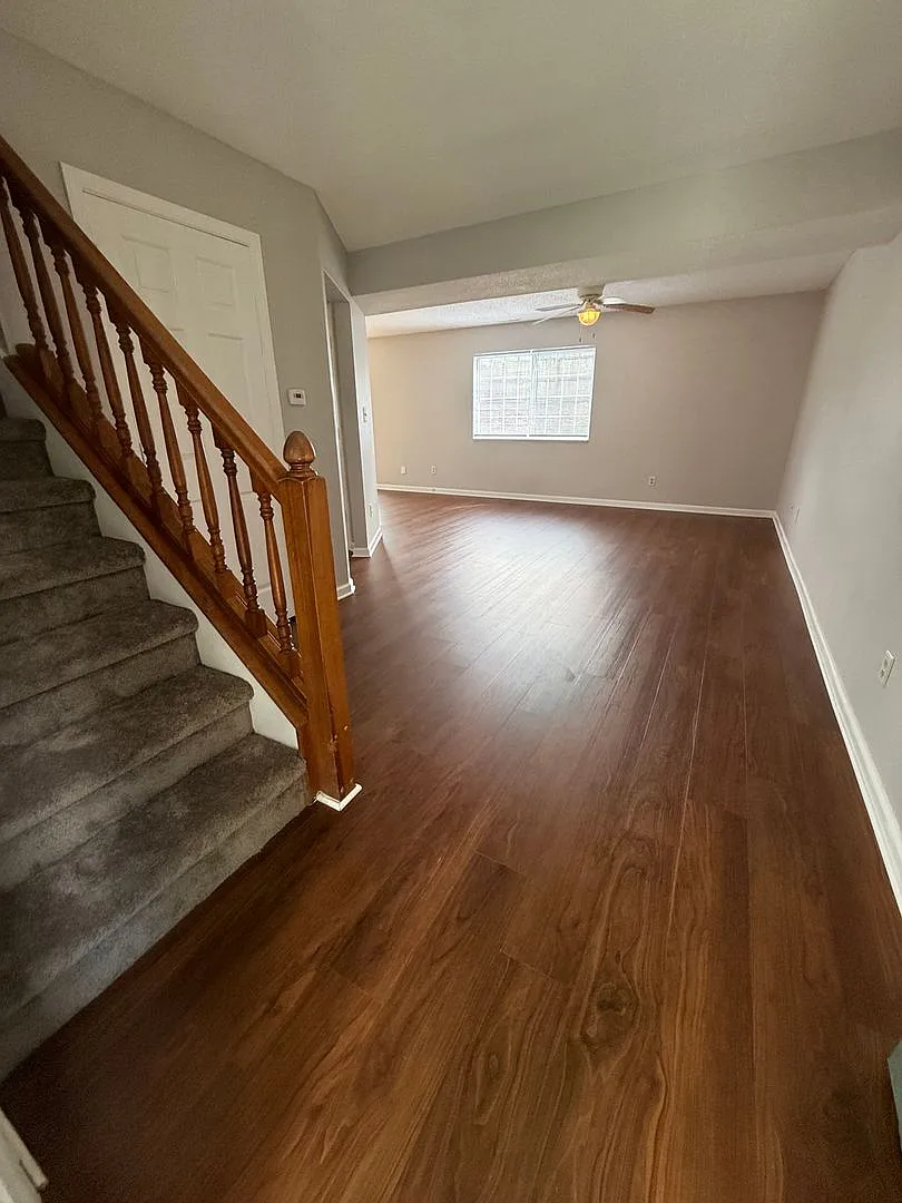 Perry Twp - 4 bedroom — Photo 2