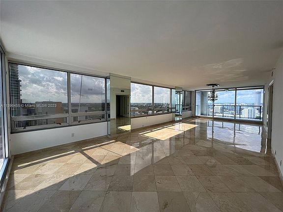 5th image of 1541 Brickell Ave #A3501