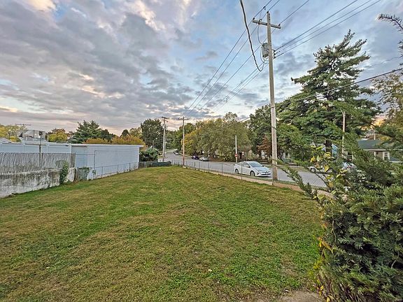3rd image of 6654 Villa Ave