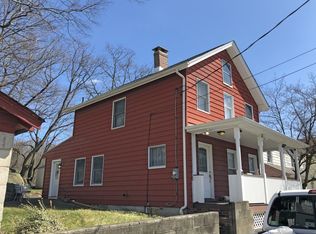8 Cooks Ln, Highland Falls, NY 10928