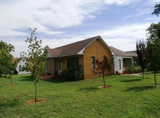 1227 S 14th St, Chickasha, OK 73018