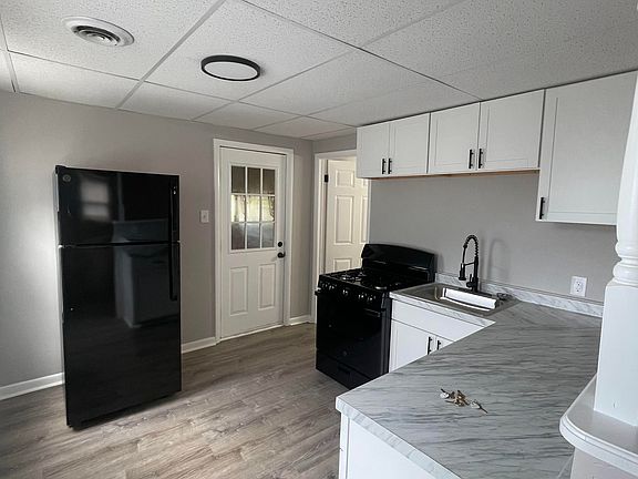 2nd image of 717 6th Ave Unit 2