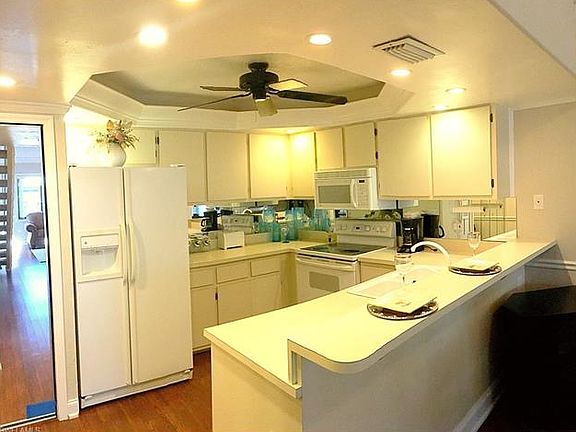 4th image of 12924 Meadowood Ct