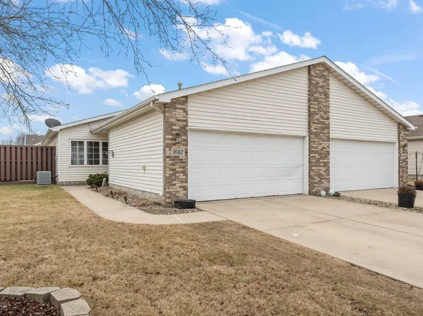 1643 Chestnut Dr, Crown Pt, IN 46307