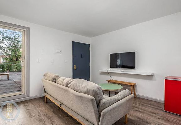3rd image of 144 W 133rd St #Penthouse