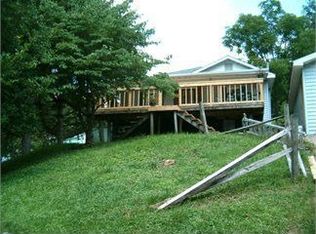 206 Highland St, Gassaway, WV 26624