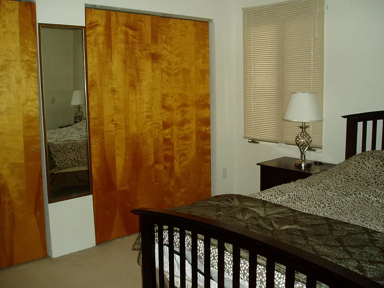 802 Crystal St — Photo 2
