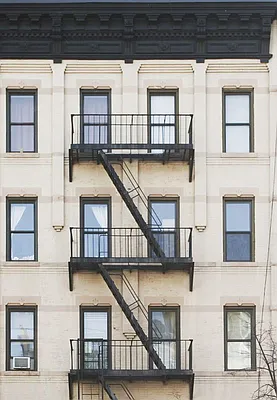 Rented by LC Lemle Real Estate Group | media 18