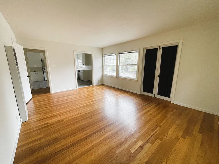 1720 San Carlos Ave — Photo 8
