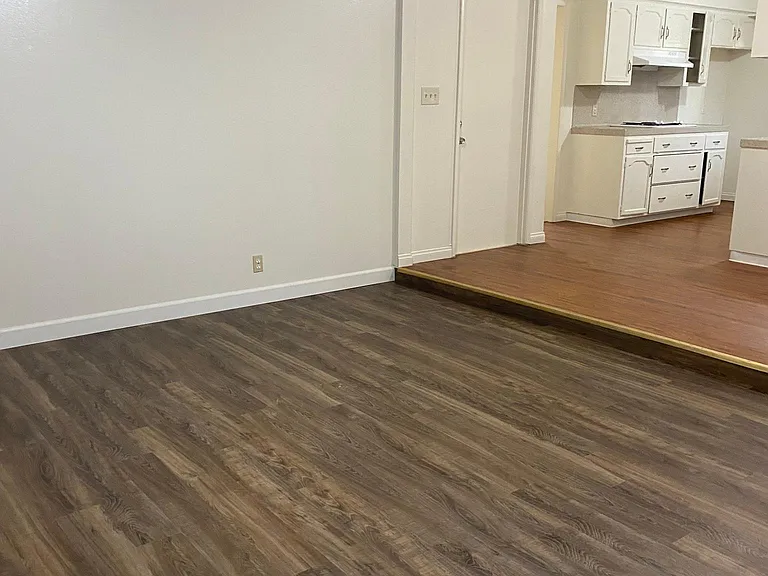 6422 N Anna St — Photo 10