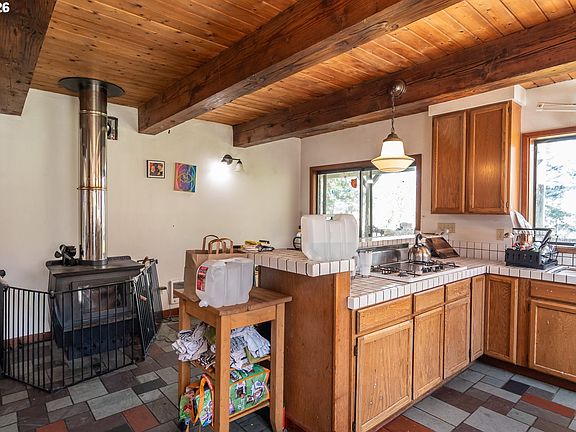 2nd image of 4890 Henderer Rd