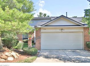 1704 Rock Hill Ln, Akron, OH 44313