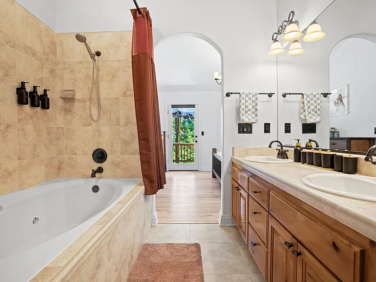 24599 Geneva Dr — Photo 13