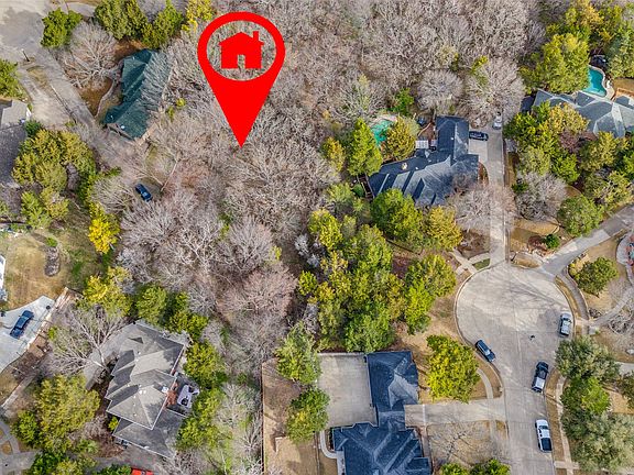4th image of 807 Laurel Hills Ct