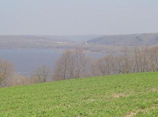 23340 Spechts Ferry Rd, Sherrill, IA 52073