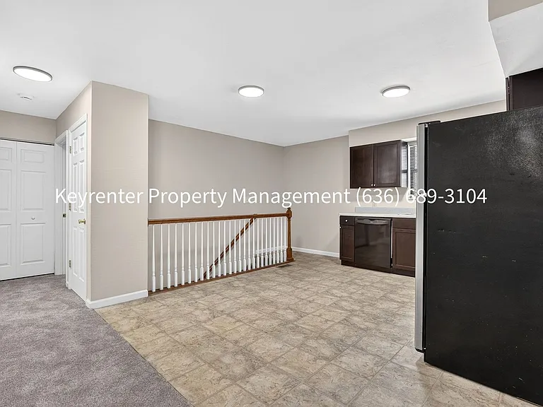 419 Omar Ct — Photo 29