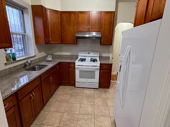 2nd image of 2297 E 29th St #1