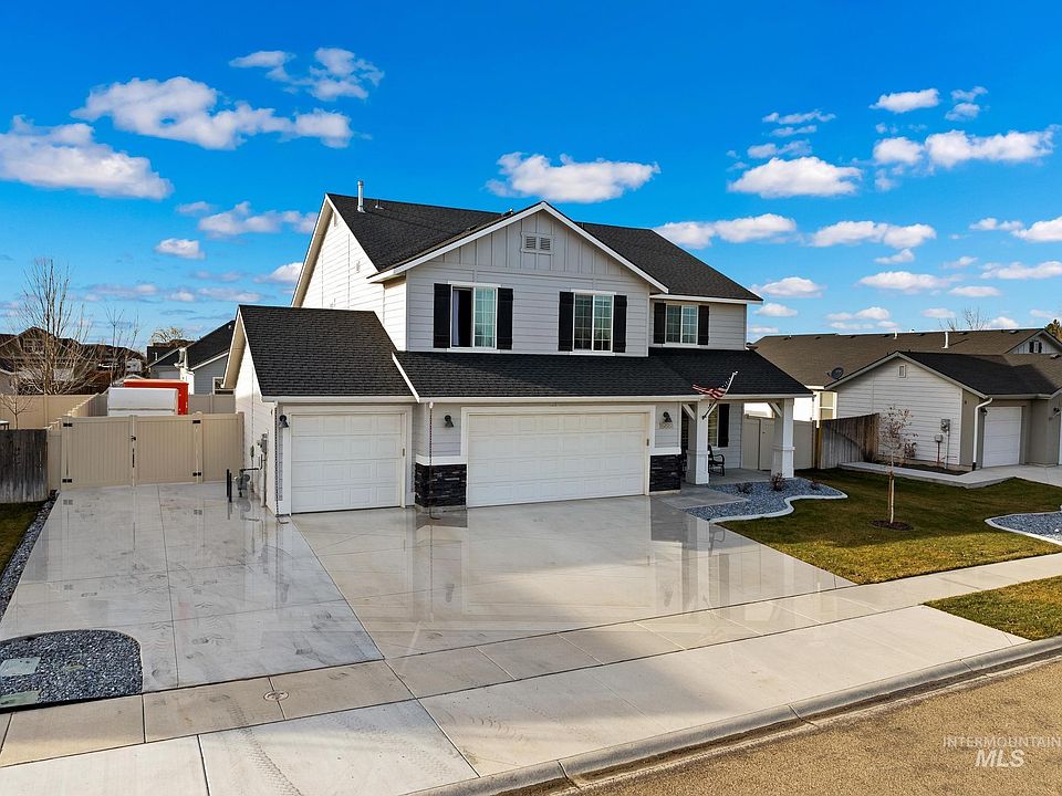 1st image of 16881 N Brookings Way