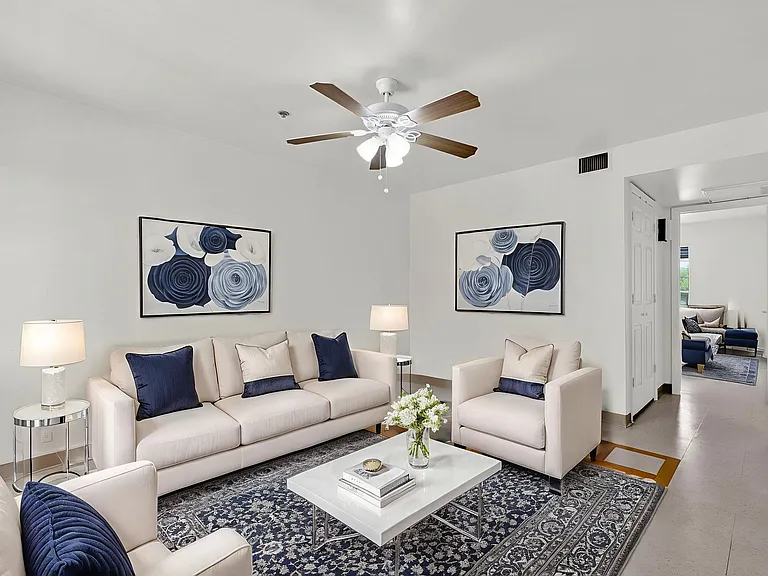 2302 W Colter St — Photo 6