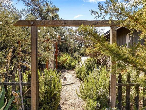 2nd image of 40707 Intrepid Rd