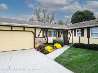 5320 Greenbriar Rd, Lansing, MI 48917