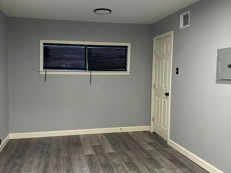 3354 W Woodlawn Ave — Photo 13