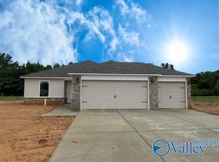 204 Clear Creek Dr SW, Decatur, AL 35603