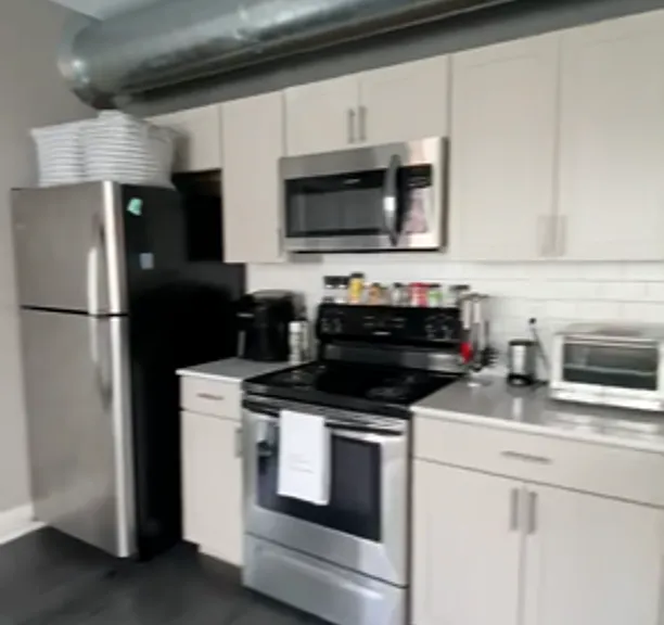 215 N Morton St — Photo 7