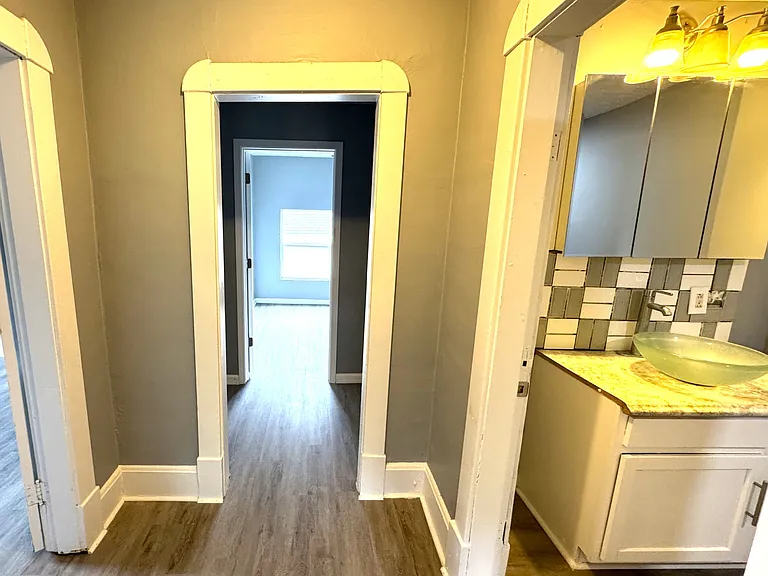 2028 N Dexter St — Photo 6
