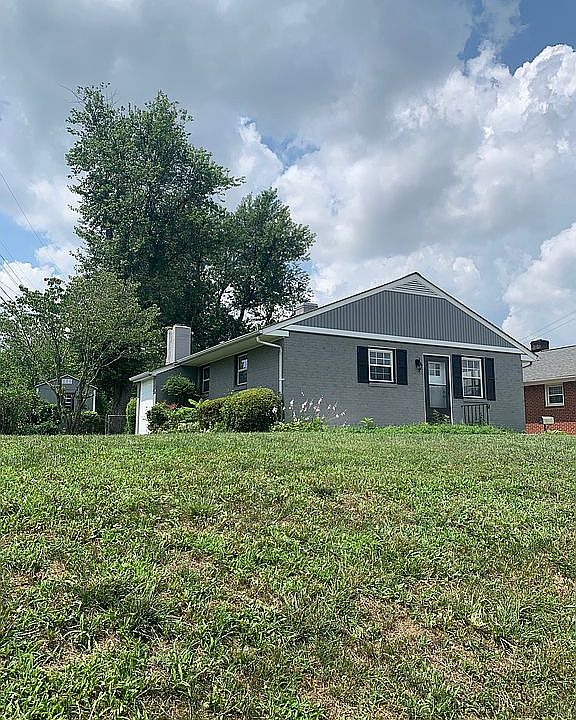 1st image of 3006 Fall Hill Ave
