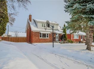 776 Rockway Dr, Kitchener, ON N2G3B7