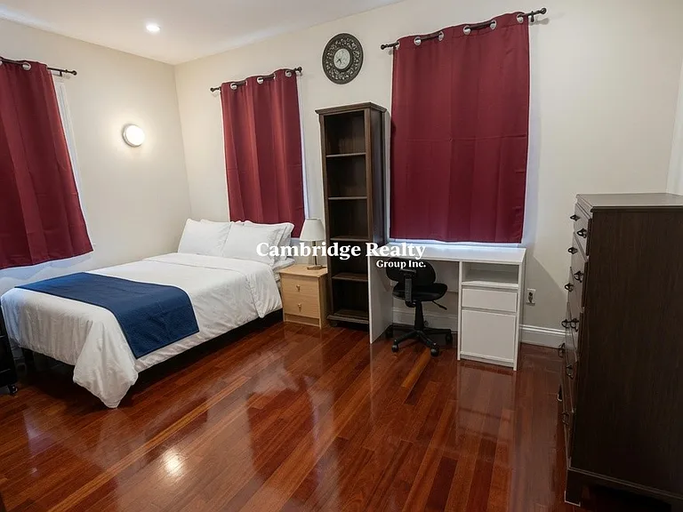 14 Duval St #1T — Photo 4