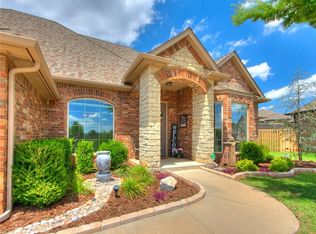 833 Sea Biscuit Dr, Edmond, OK 73025