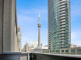 352 Front St W #202, Toronto, ON