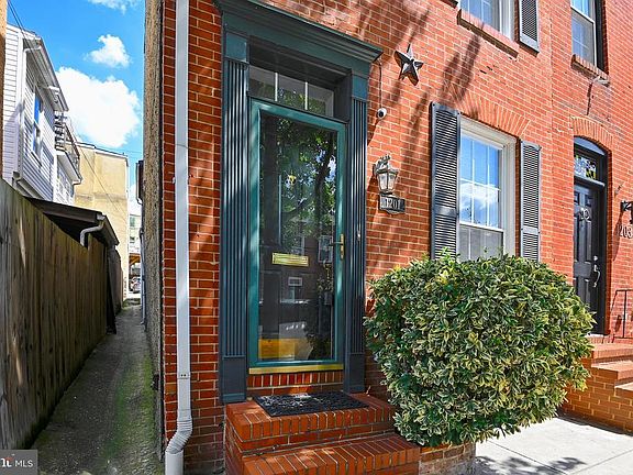 2nd image of 1201 Battery Ave