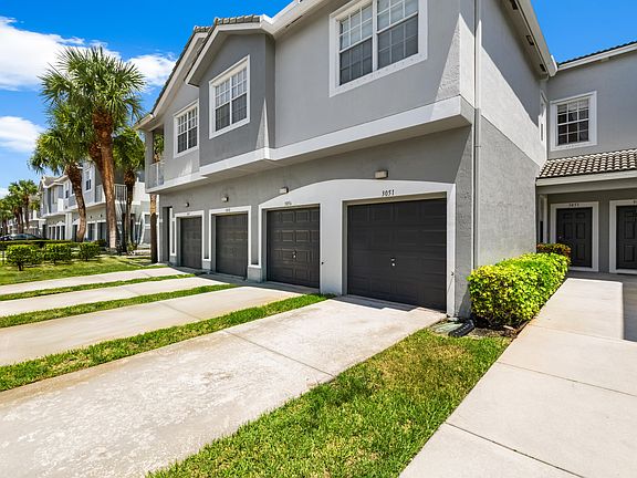 2nd image of 3051 Grandiflora Drive