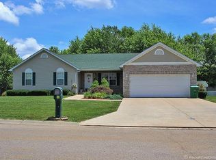 806 Murphys Way, Farmington, MO 63640