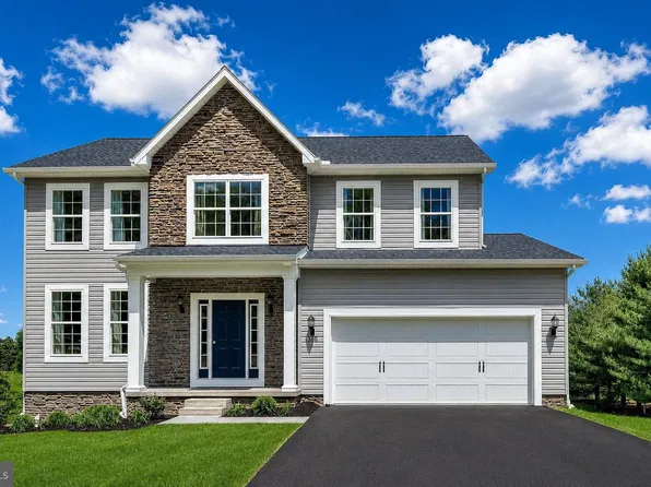 401 Beck Mill Rd, Hanover, PA 17331