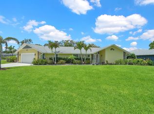 7986 SE Trenton Avenue, Hobe Sound, FL 33455