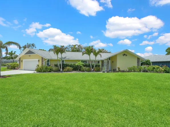 7986 SE Trenton Avenue, Hobe Sound, FL 33455