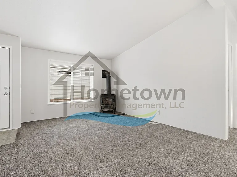 5425 E Grove Ave — Photo 6