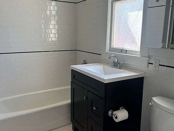 5th image of 1502-1508 10th Ave